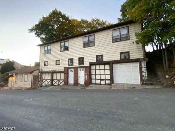 7 Harrison St, Sussex, NJ 07461