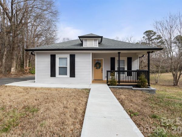 305 E Henry Street, Belmont, NC 28012