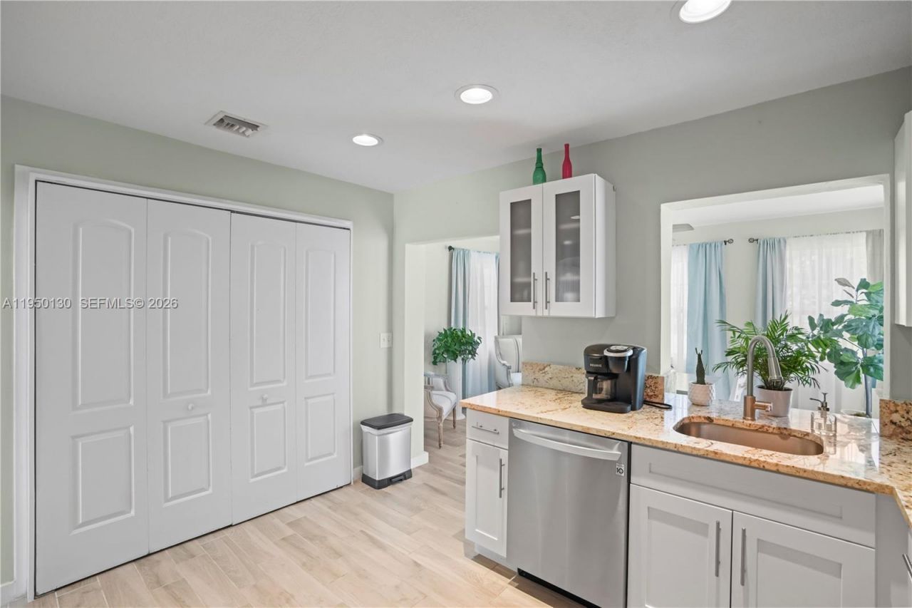 142 NW 10th Ct, Unit 147, Boynton Beach, FL 33426 Photo