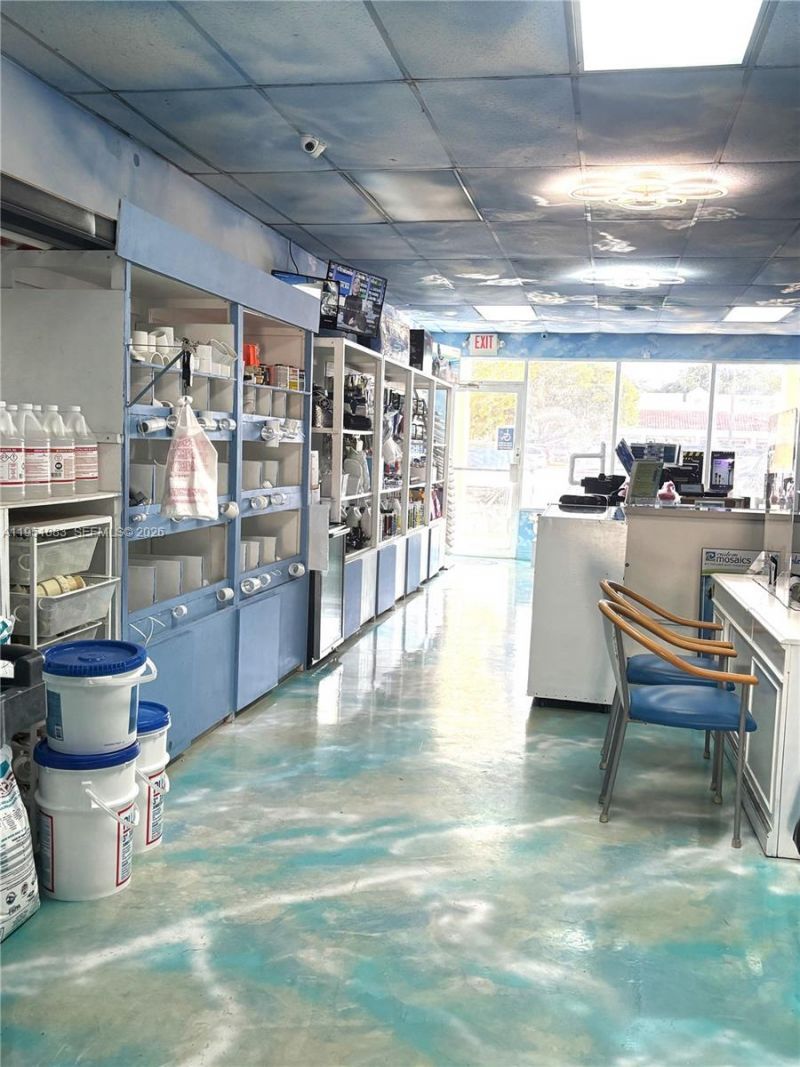 82 SW 8, Miami, FL 33144 Photo