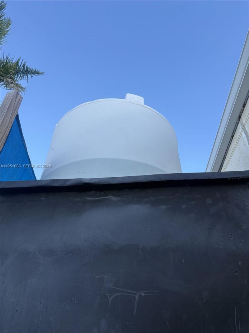 82 SW 8, Miami, FL 33144 Photo