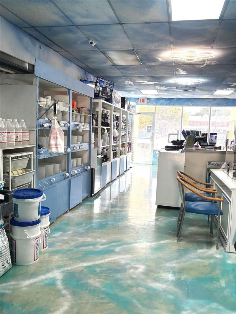 82 SW 8, Miami, FL 33144 Photo