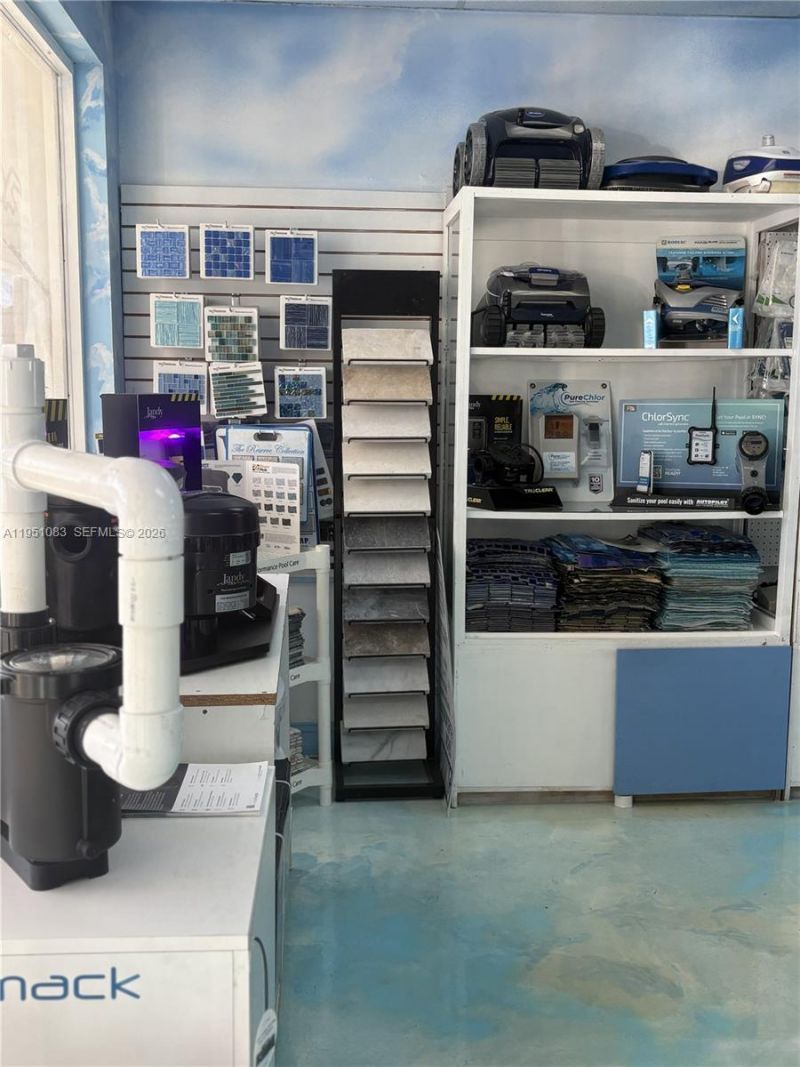 82 SW 8, Miami, FL 33144 Photo