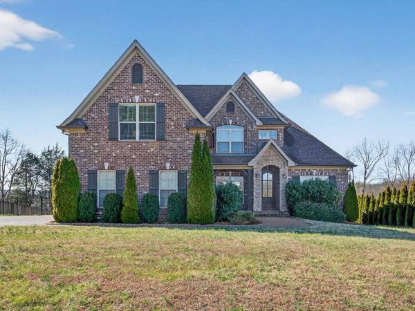 4180 Coles Ferry Pike , Lebanon, TN 37087