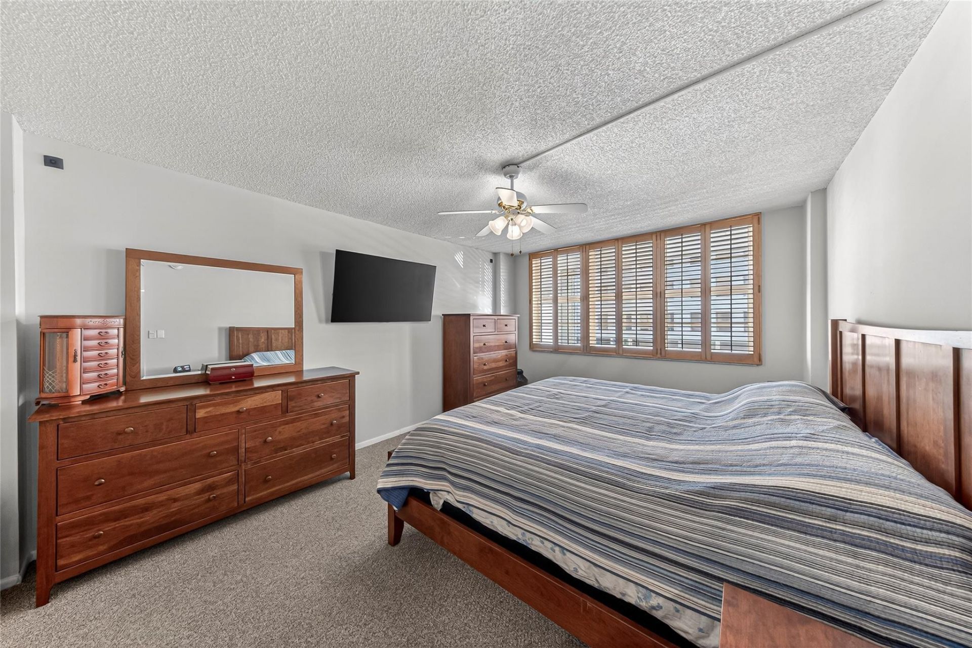 1160 N Federal Highway, Unit 522, Fort Lauderdale, FL 33304 Photo