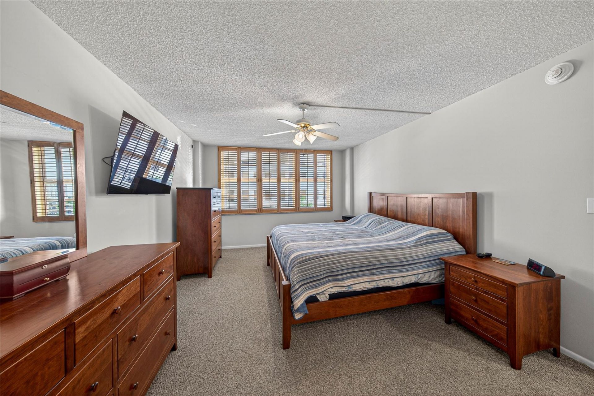 1160 N Federal Highway, Unit 522, Fort Lauderdale, FL 33304 Photo