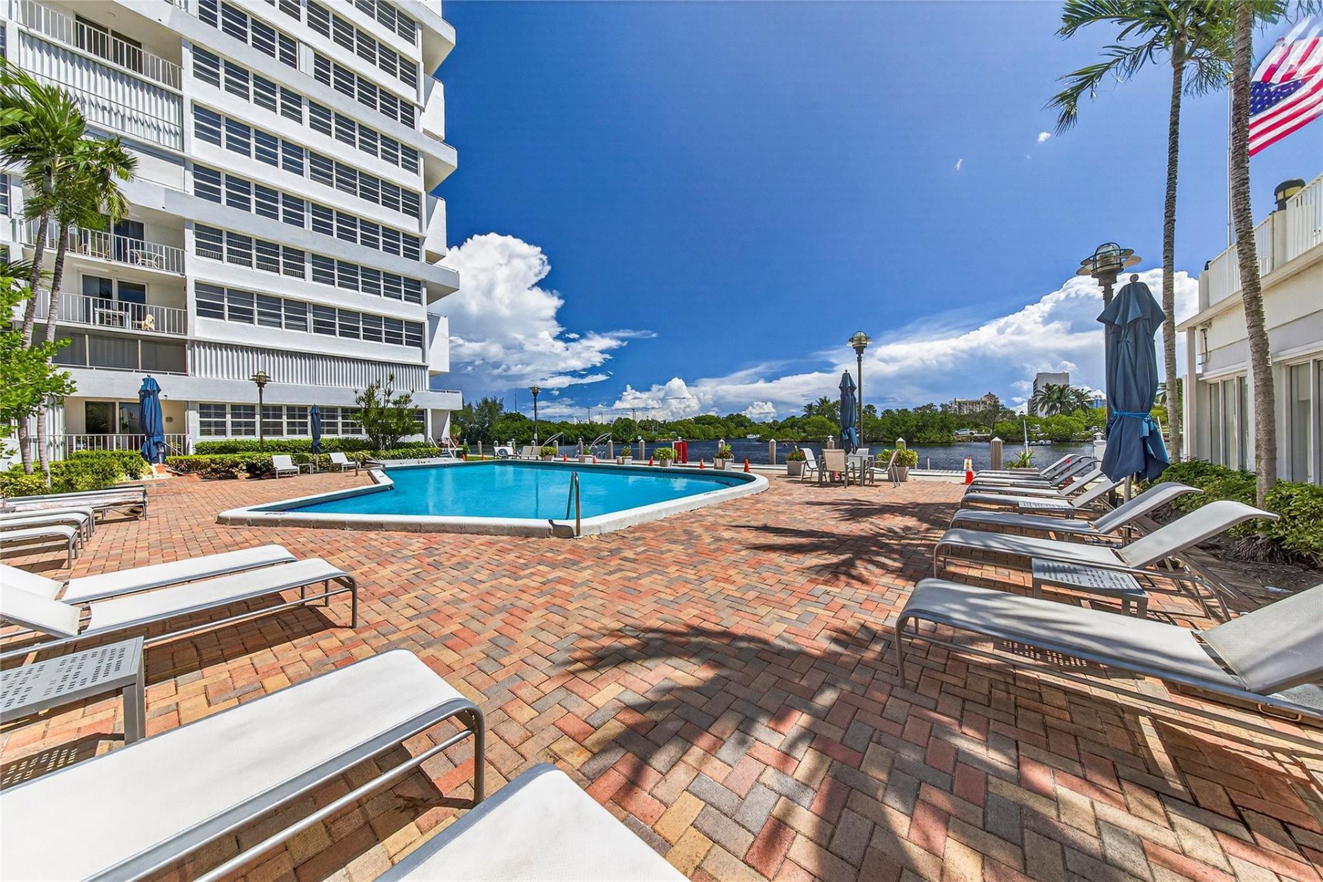 1160 N Federal Highway, Unit 522, Fort Lauderdale, FL 33304 Photo