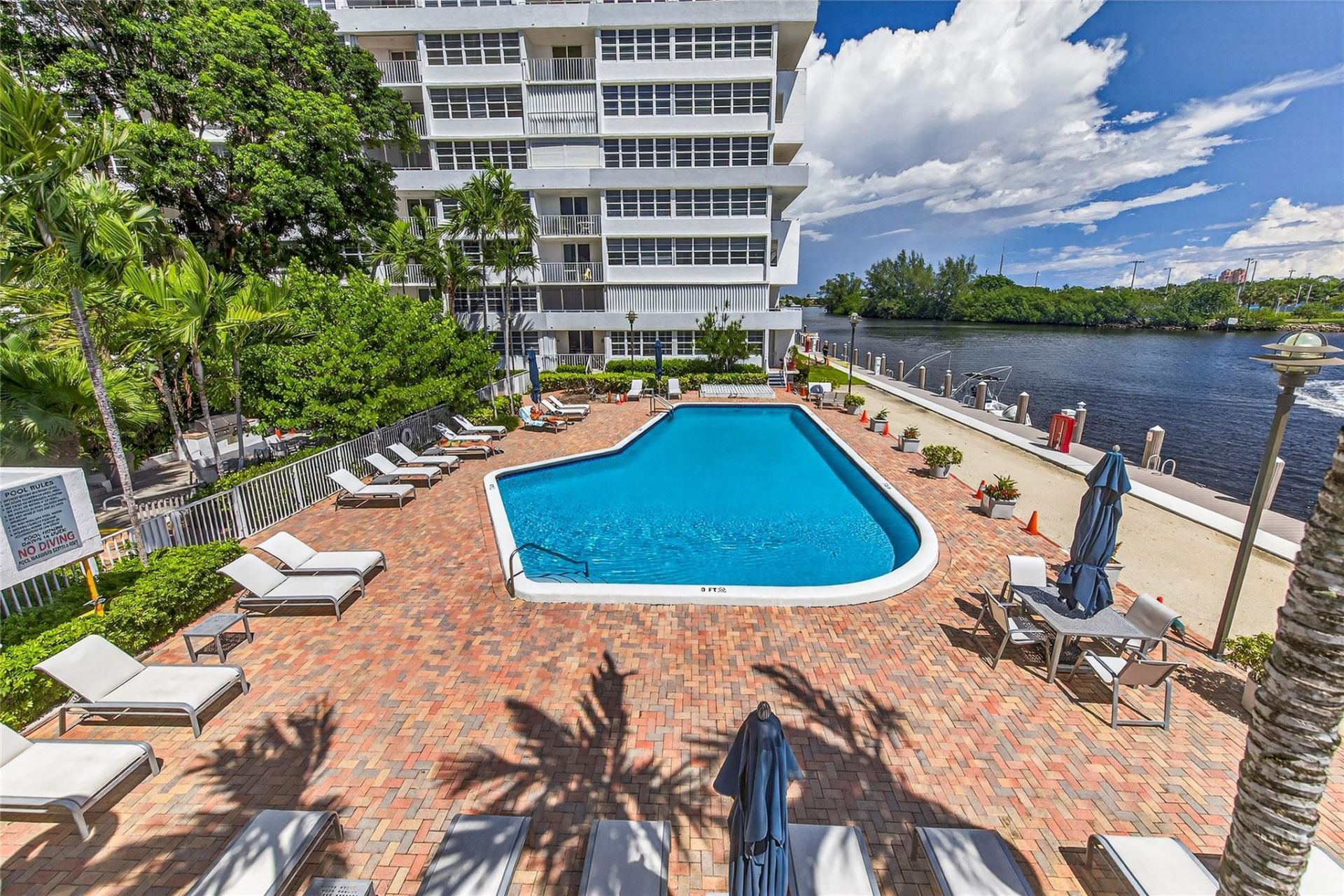 1160 N Federal Highway, Unit 522, Fort Lauderdale, FL 33304 Photo