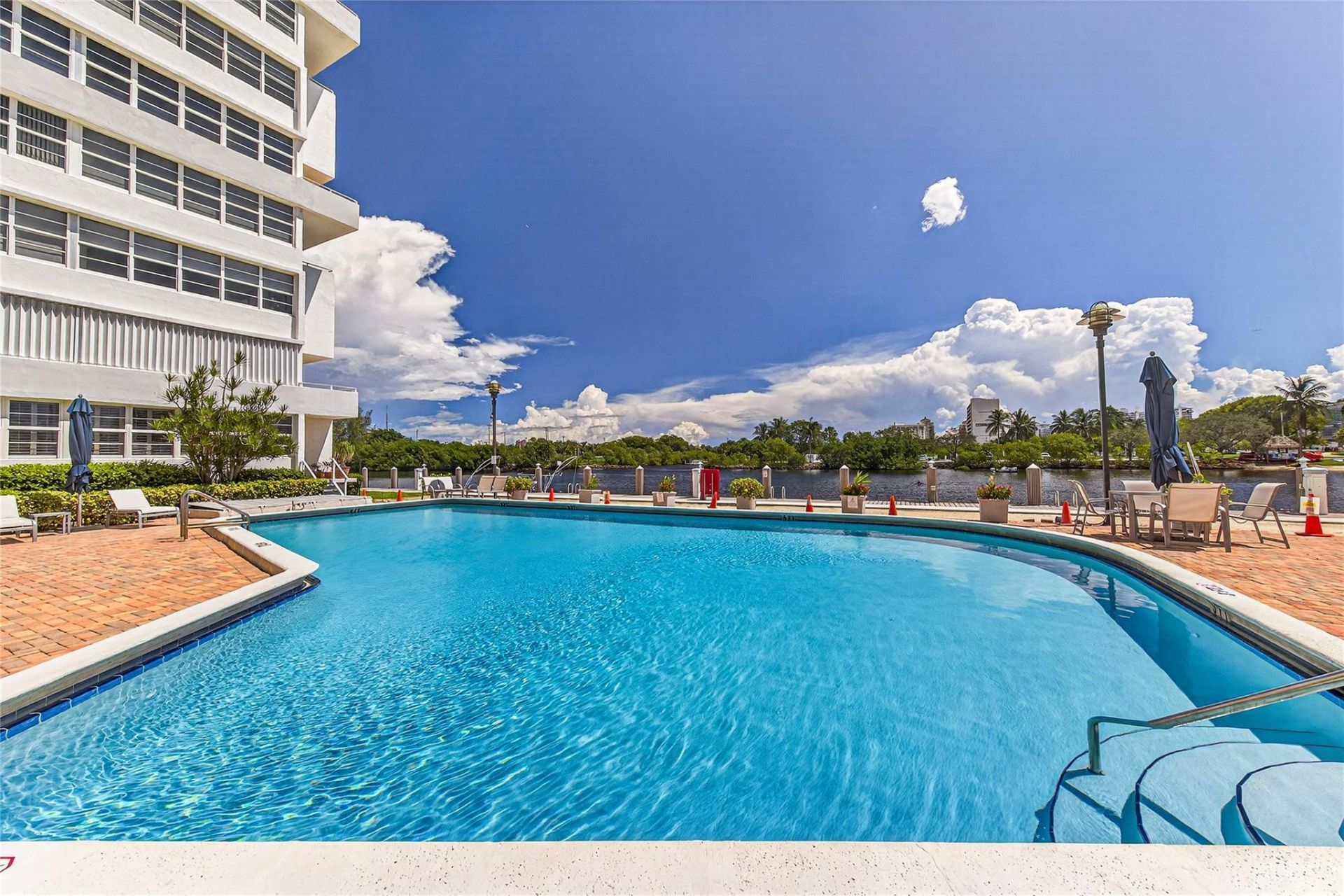 1160 N Federal Highway, Unit 522, Fort Lauderdale, FL 33304 Photo