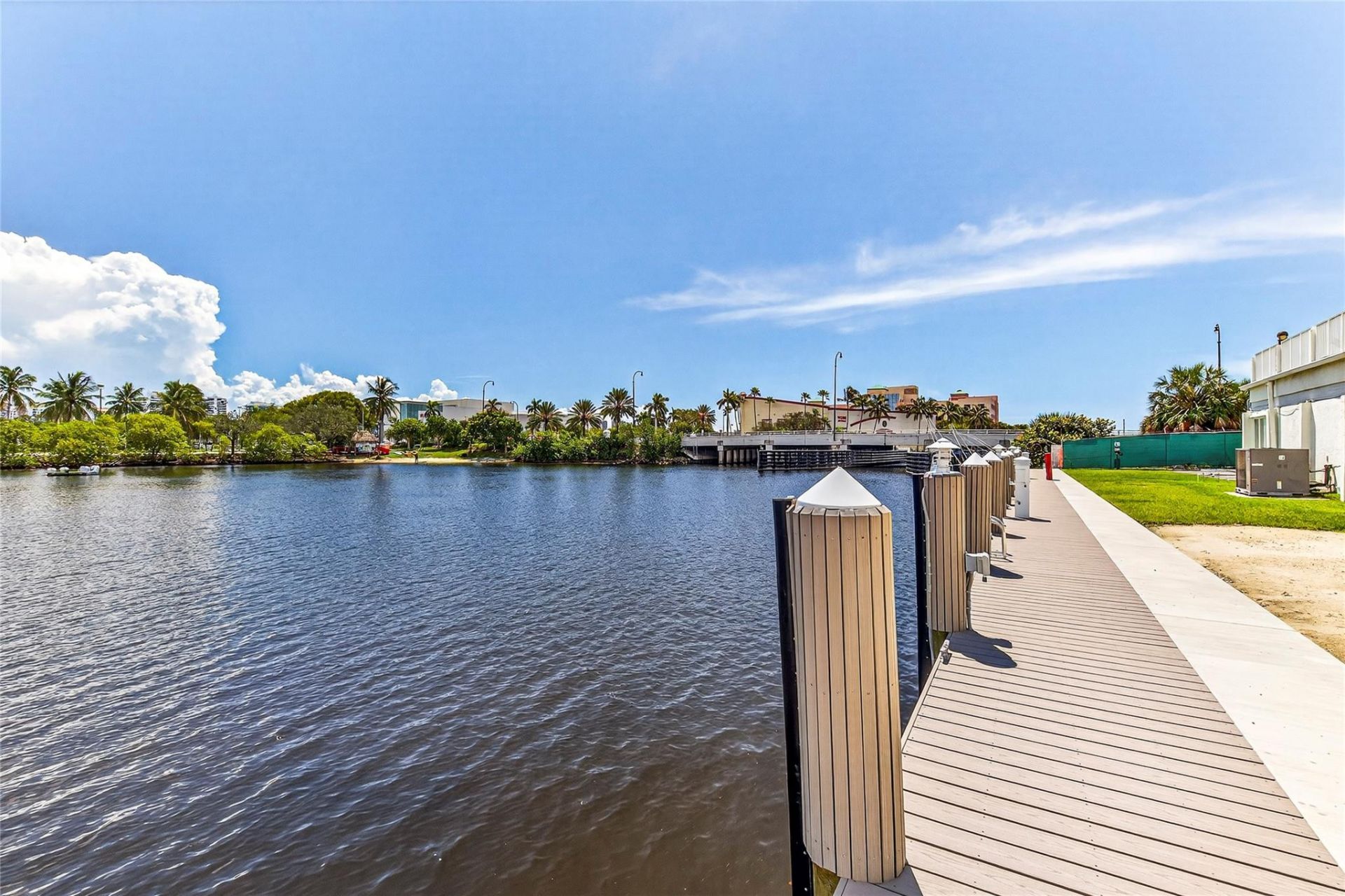 1160 N Federal Highway, Unit 522, Fort Lauderdale, FL 33304 Photo