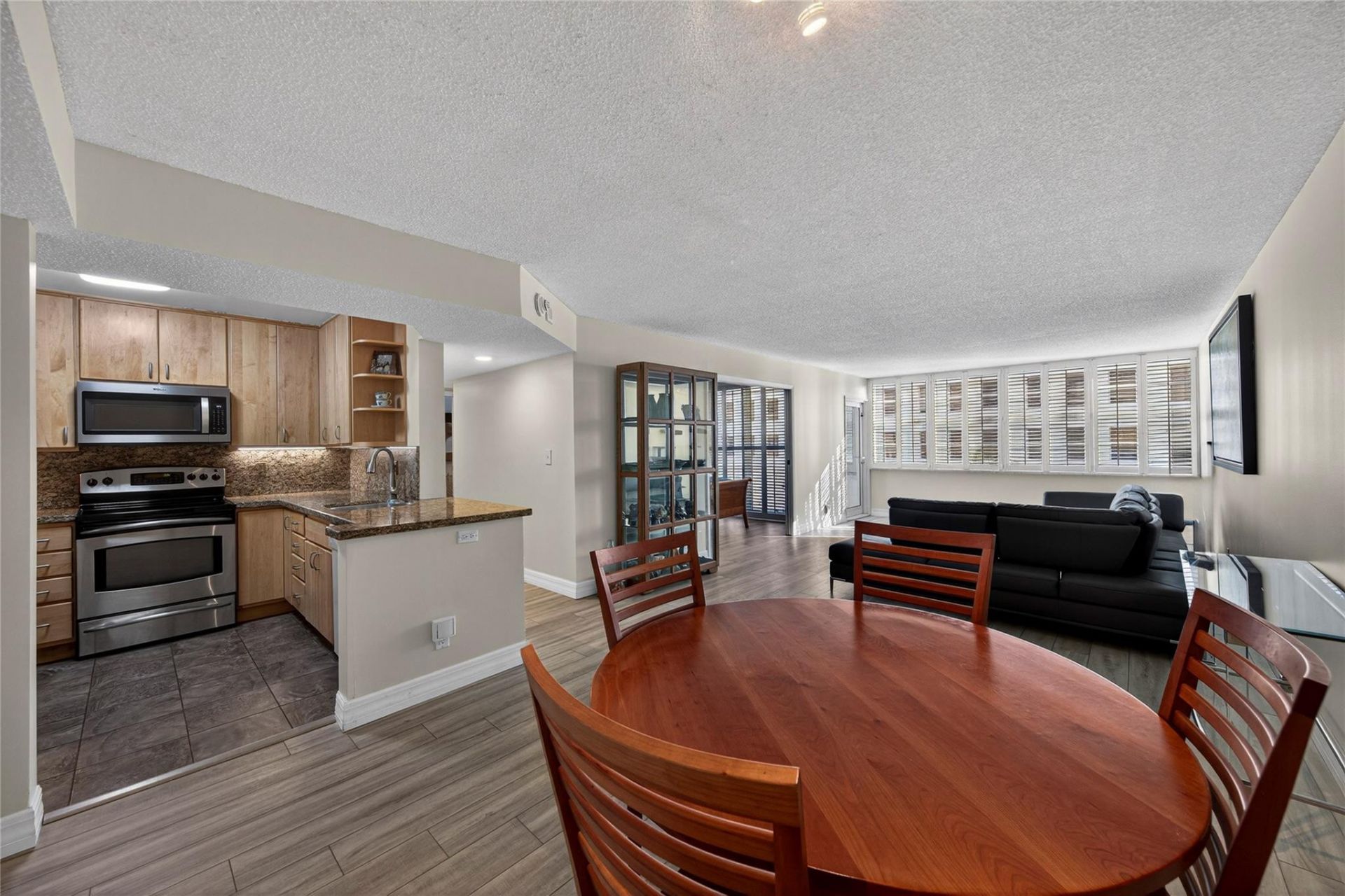 1160 N Federal Highway, Unit 522, Fort Lauderdale, FL 33304 Photo