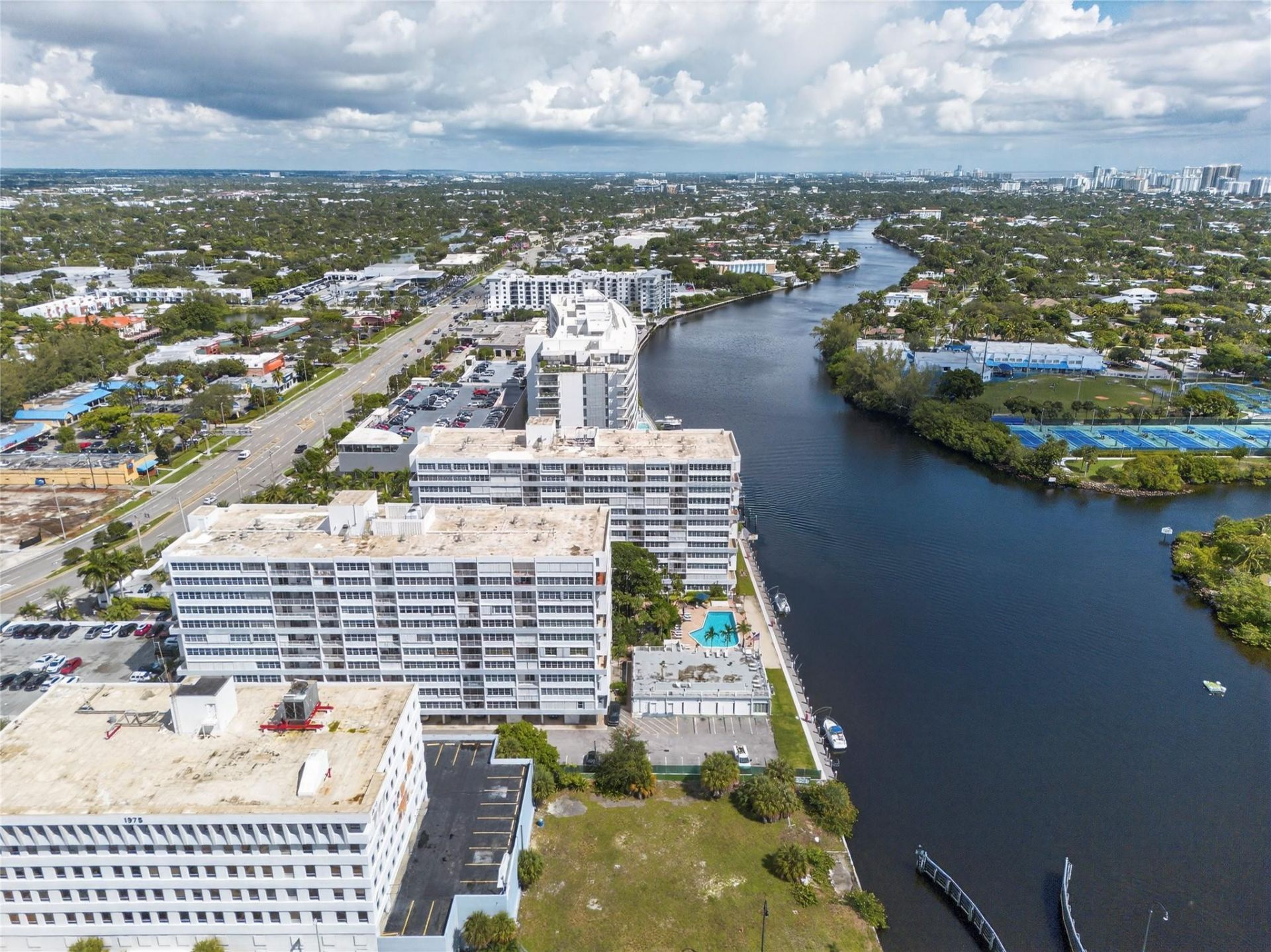 1160 N Federal Highway, Unit 522, Fort Lauderdale, FL 33304 Photo