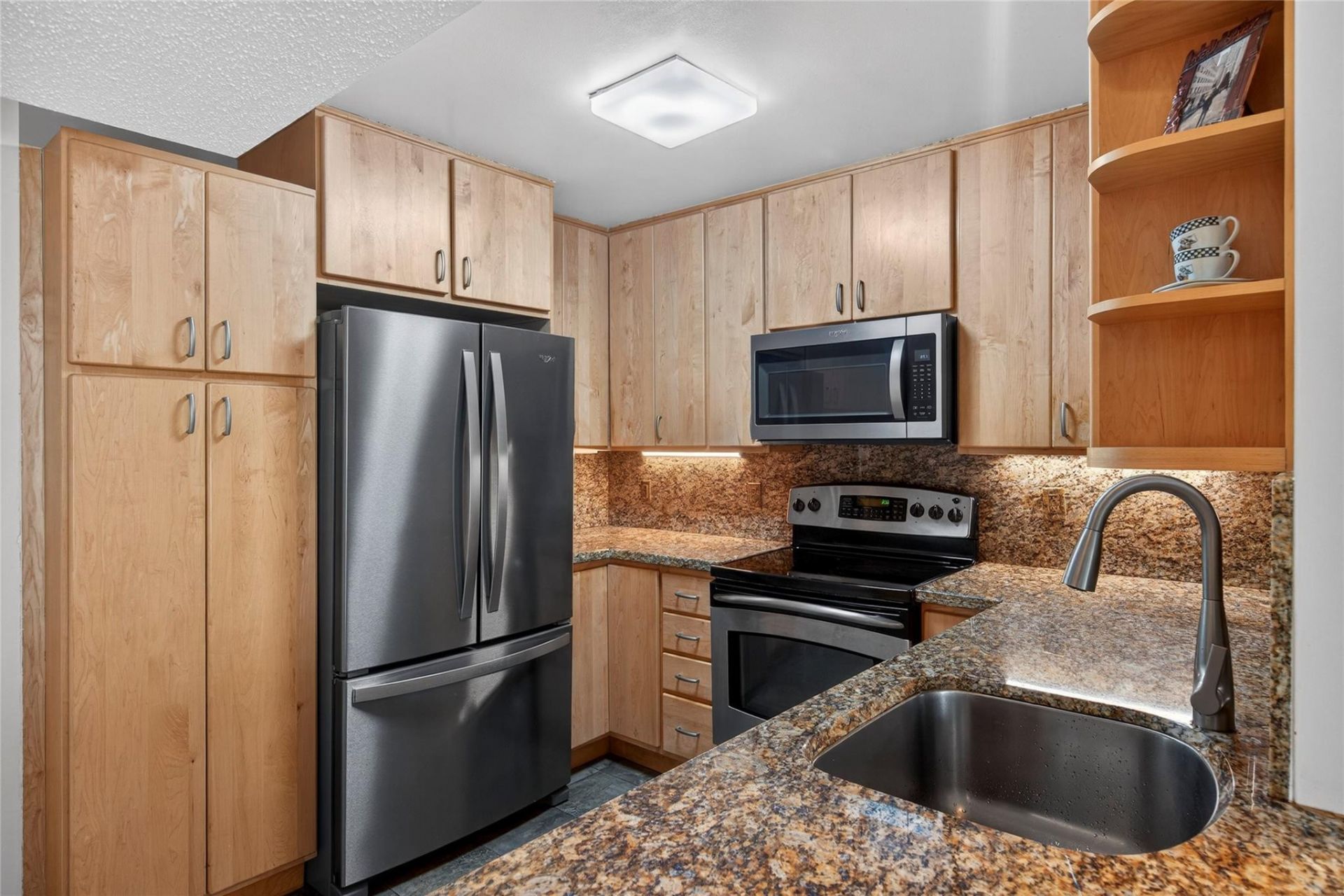 1160 N Federal Highway, Unit 522, Fort Lauderdale, FL 33304 Photo