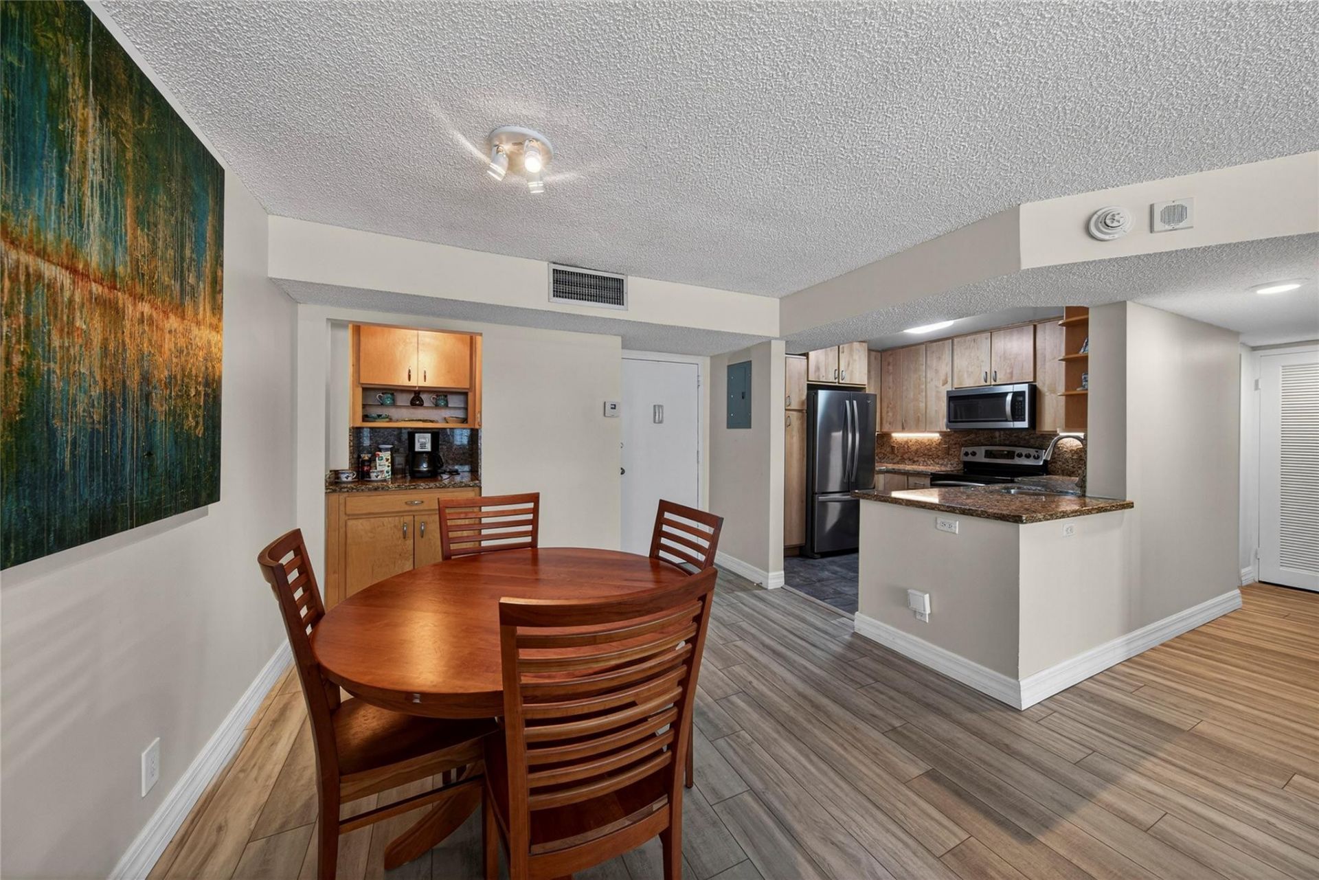 1160 N Federal Highway, Unit 522, Fort Lauderdale, FL 33304 Photo