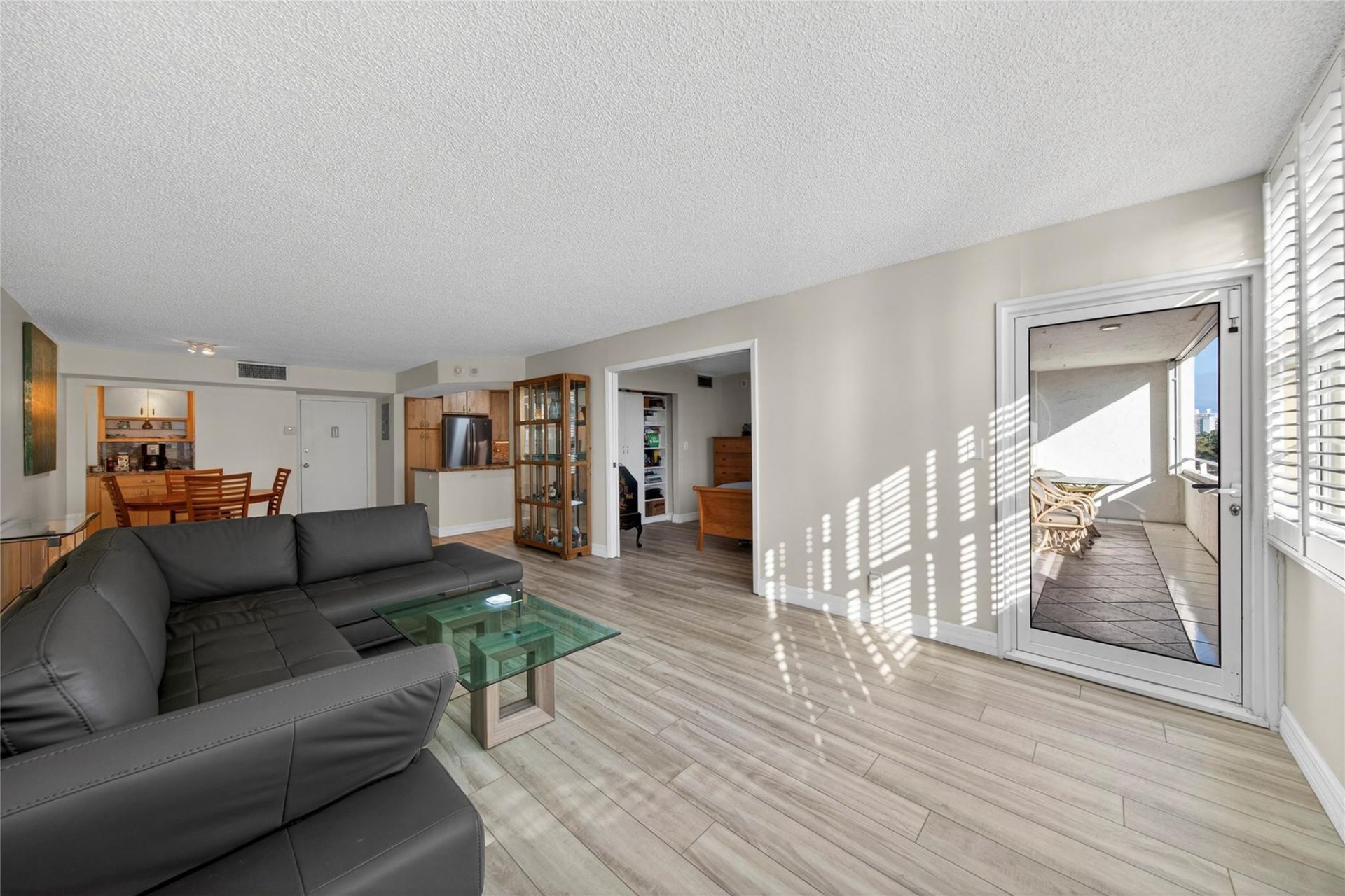 1160 N Federal Highway, Unit 522, Fort Lauderdale, FL 33304 Photo