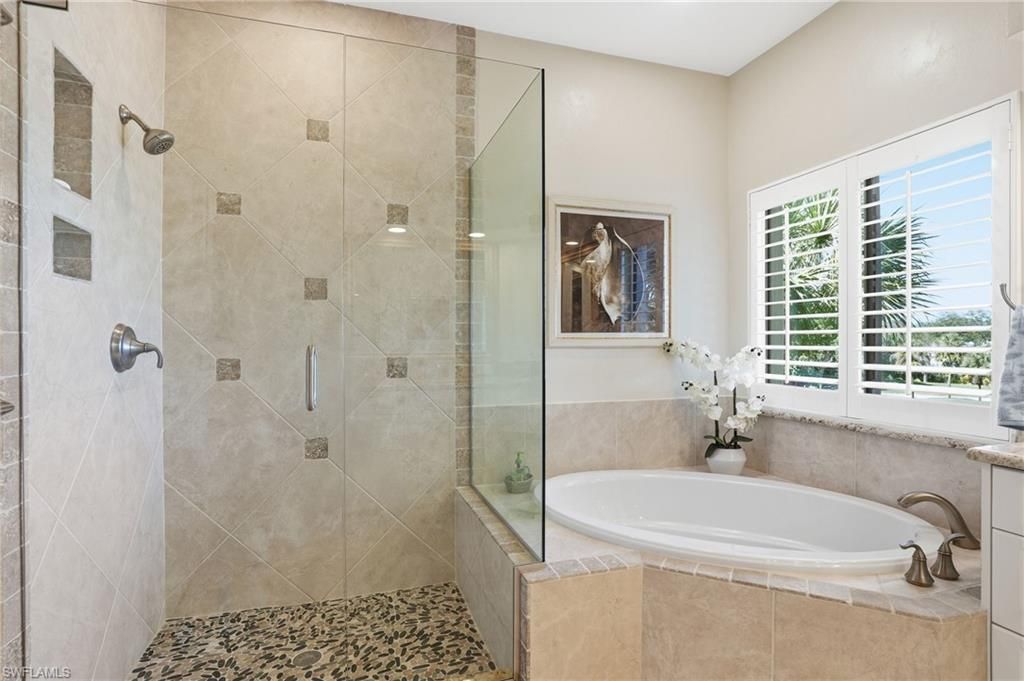 7048 Pelican Bay Blvd, Unit C302, Naples, FL 34108 Photo