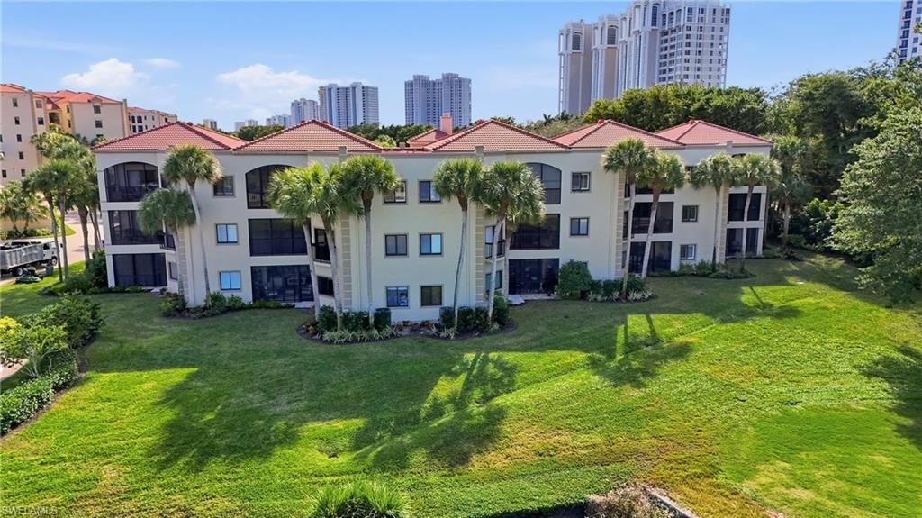 7048 Pelican Bay Blvd, Unit C302, Naples, FL 34108 Photo