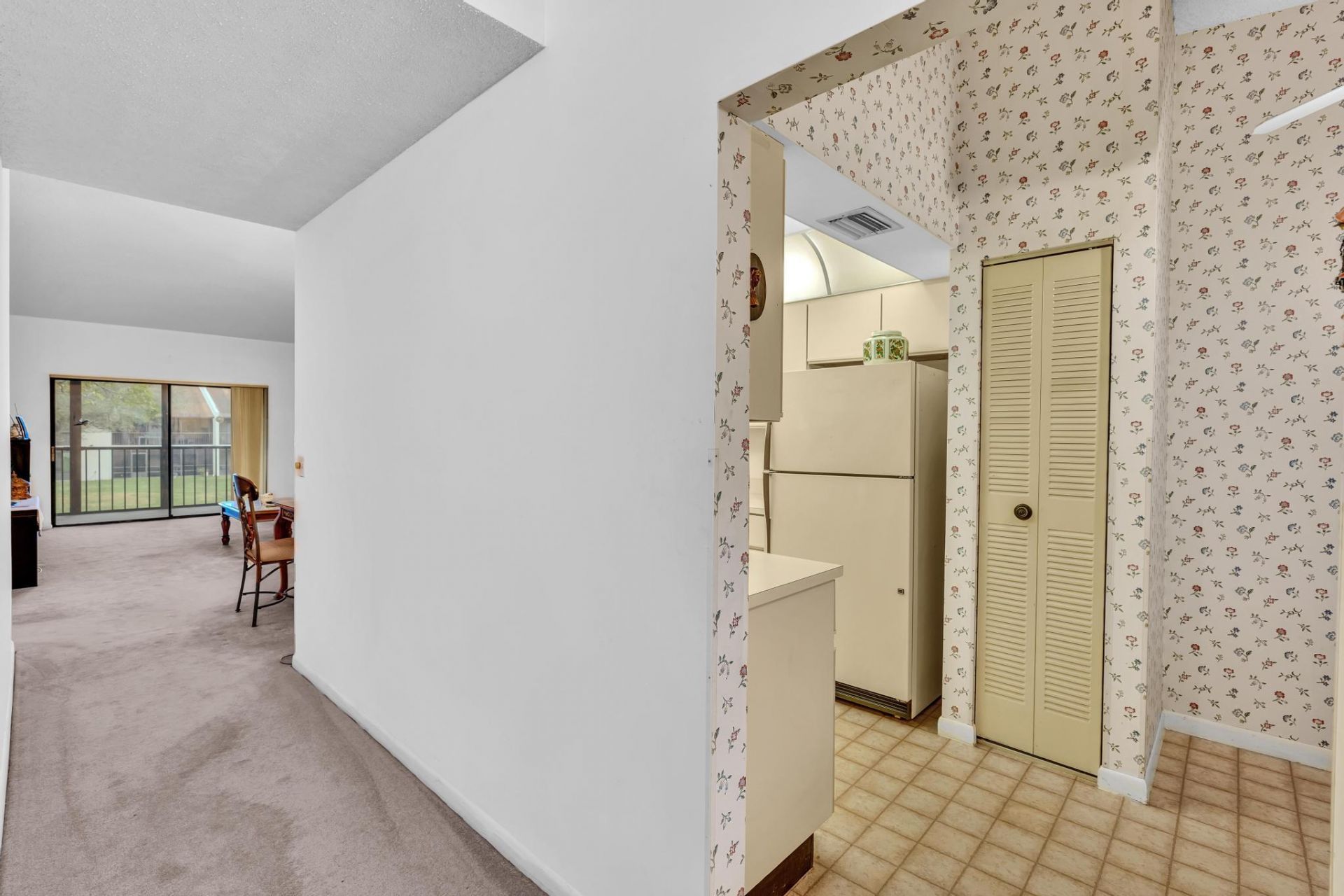 3529 Englewood Drive, Unit 321, Lake Worth, FL 33467 Photo