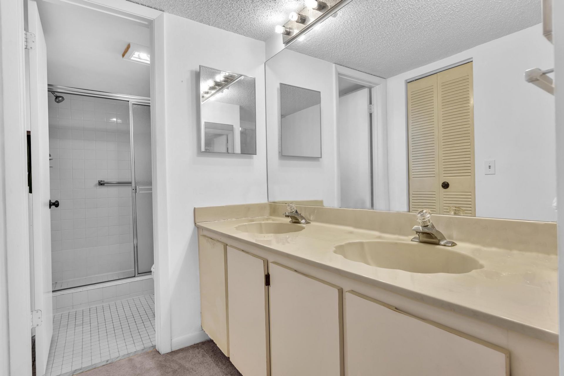 3529 Englewood Drive, Unit 321, Lake Worth, FL 33467 Photo