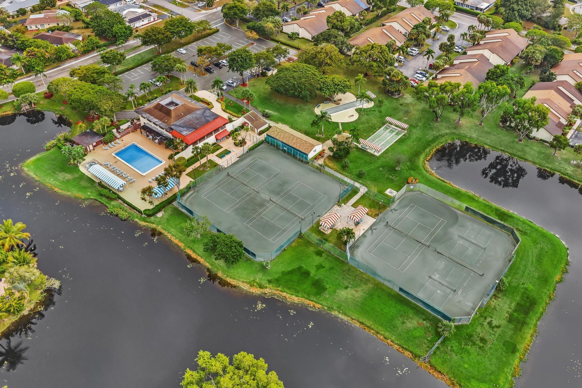 3529 Englewood Drive, Unit 321, Lake Worth, FL 33467 Photo