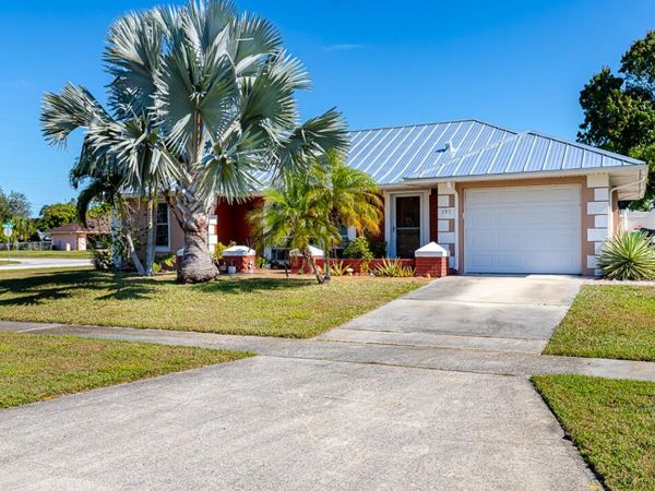 397 NE Jonquil Street, Port St. Lucie, FL 34983