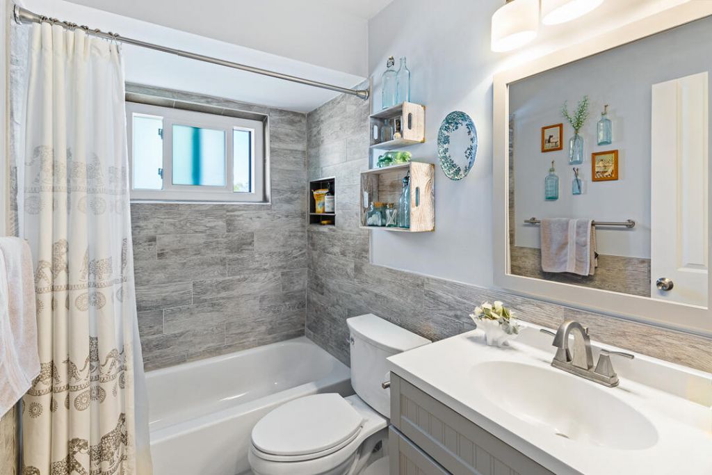 397 NE Jonquil Street, Port Saint Lucie, FL 34983 Photo