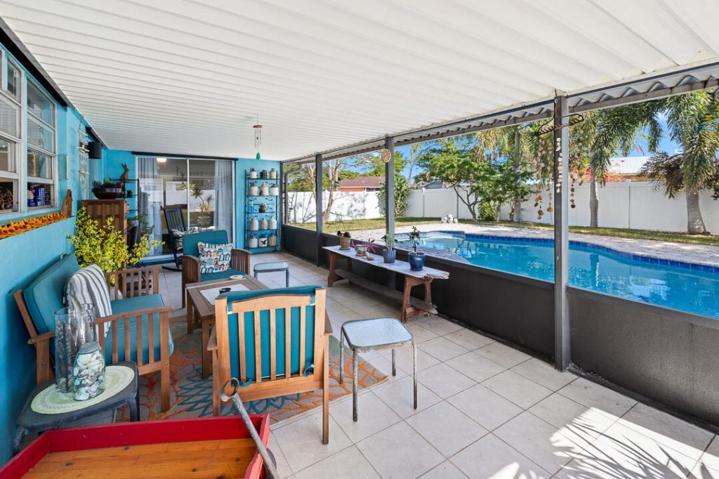 397 NE Jonquil Street, Port Saint Lucie, FL 34983 Photo