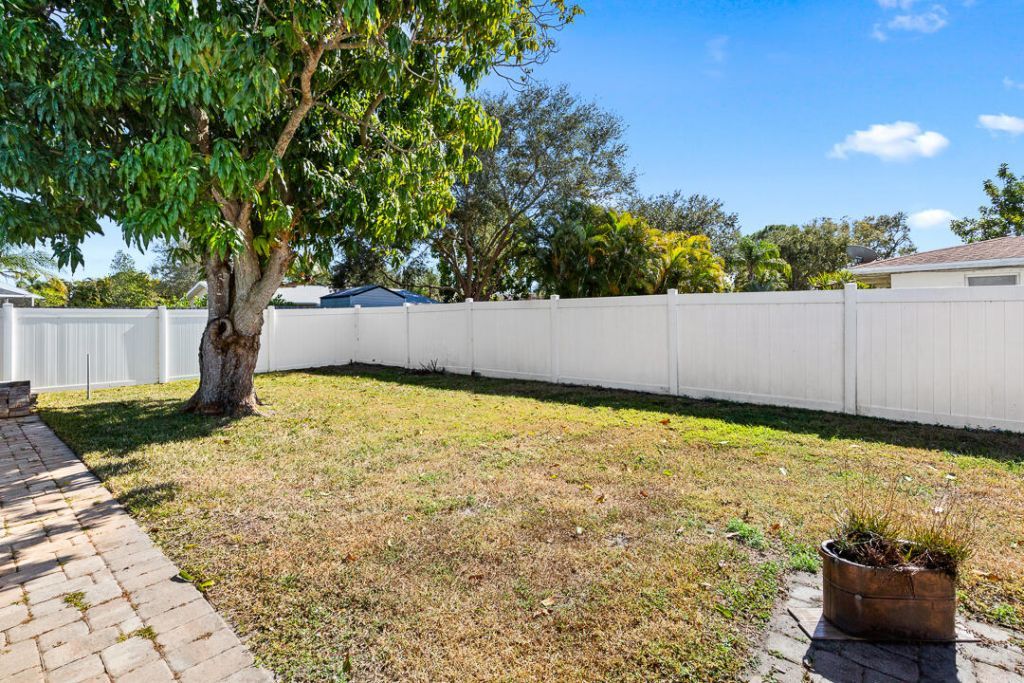 397 NE Jonquil Street, Port Saint Lucie, FL 34983 Photo