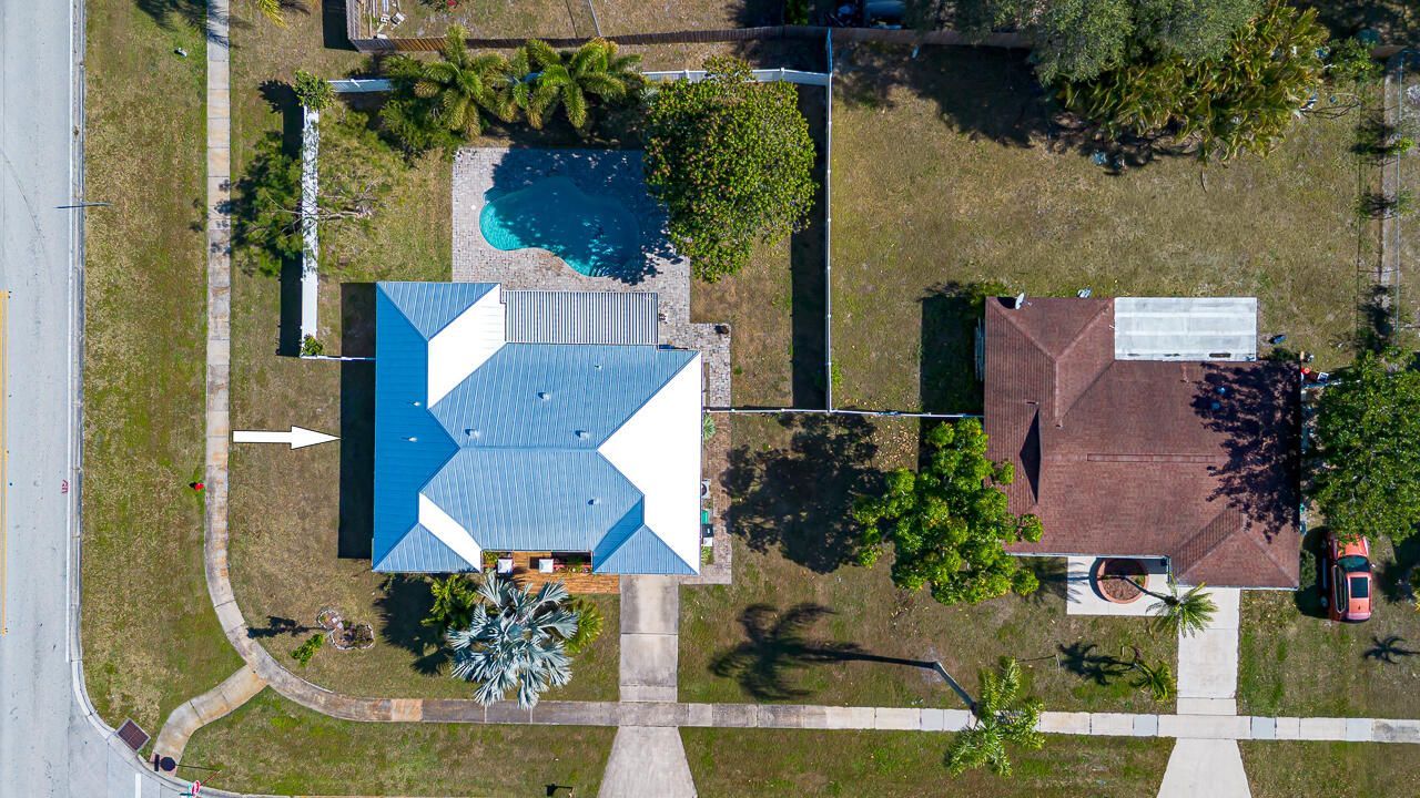 397 NE Jonquil Street, Port Saint Lucie, FL 34983 Photo