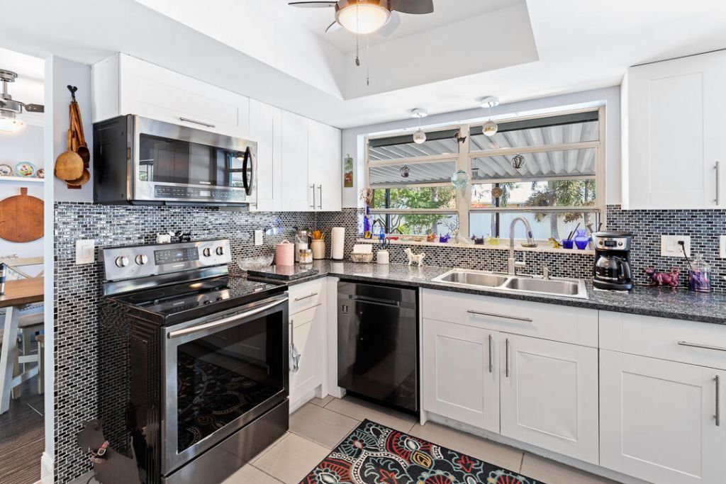 397 NE Jonquil Street, Port Saint Lucie, FL 34983 Photo