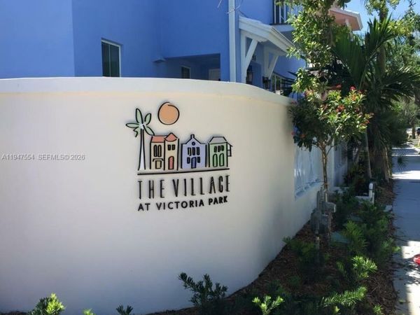 918 NE 17th Way, Fort Lauderdale, FL 33304