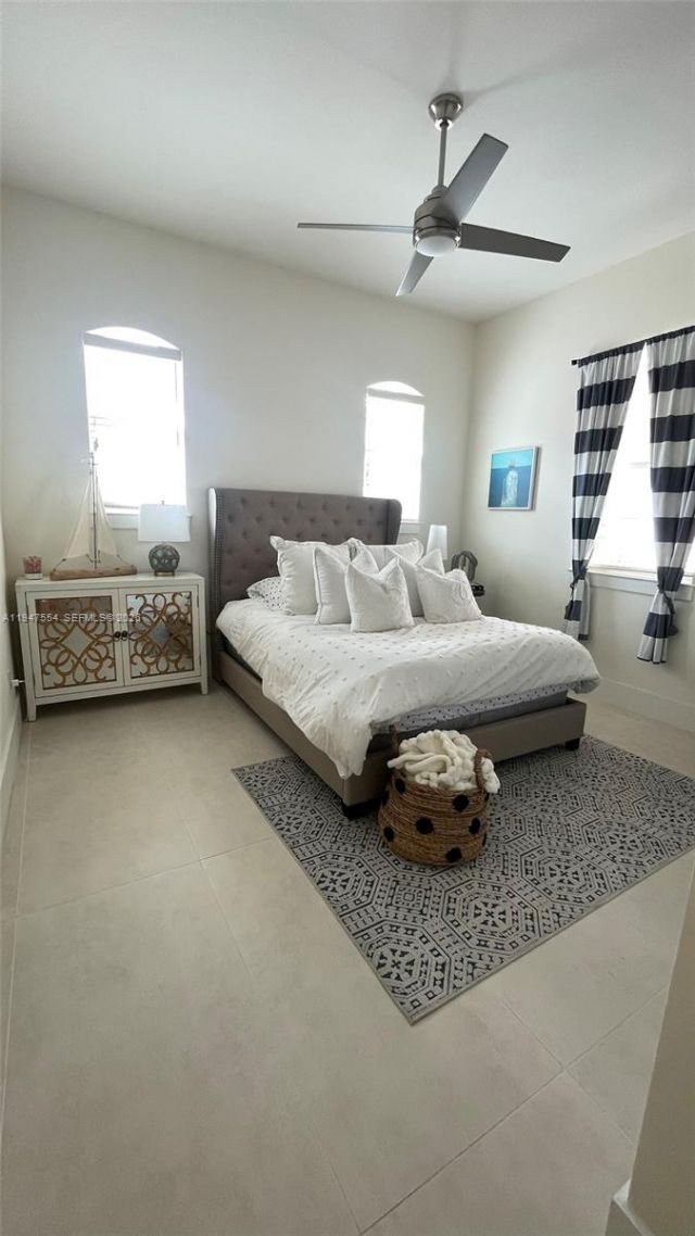 918 NE 17th Way, Fort Lauderdale, FL 33304 Photo