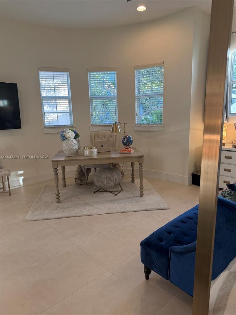 918 NE 17th Way, Fort Lauderdale, FL 33304 Photo