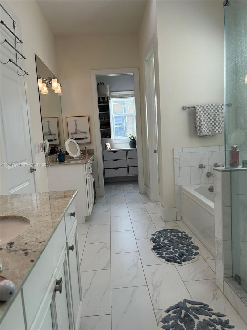 918 NE 17th Way, Fort Lauderdale, FL 33304 Photo