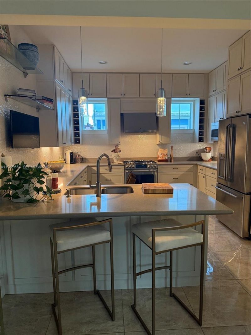 918 NE 17th Way, Fort Lauderdale, FL 33304 Photo