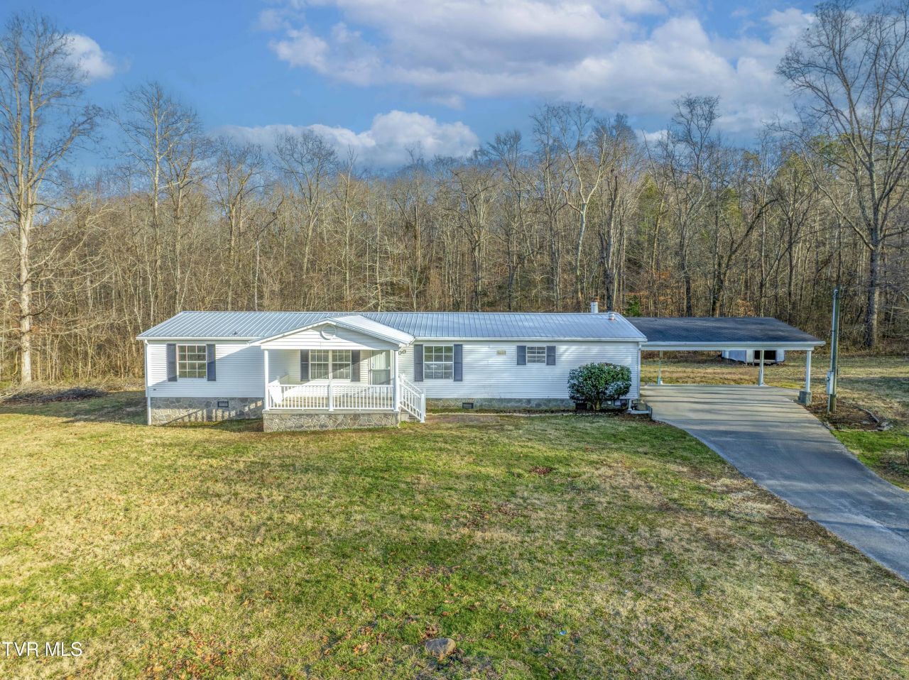 300 Carson Springs Road, Newport, TN 37821 Main Photo