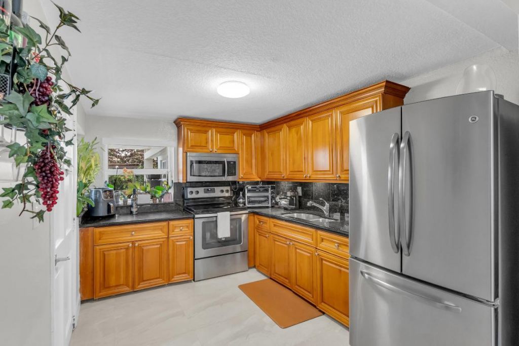 6350 SW 32 Street, Miami, FL 33155 Photo