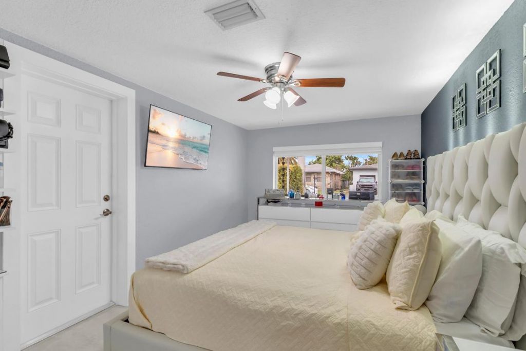 6350 SW 32 Street, Miami, FL 33155 Photo