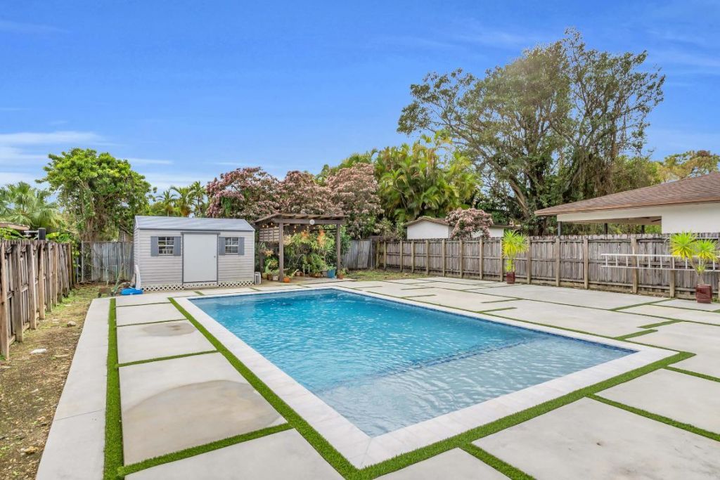 6350 SW 32 Street, Miami, FL 33155 Photo