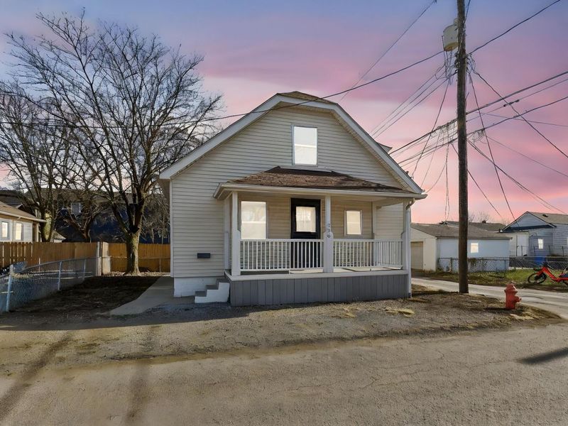 378 Hawkes Avenue, Columbus, OH 43223 Photo 1