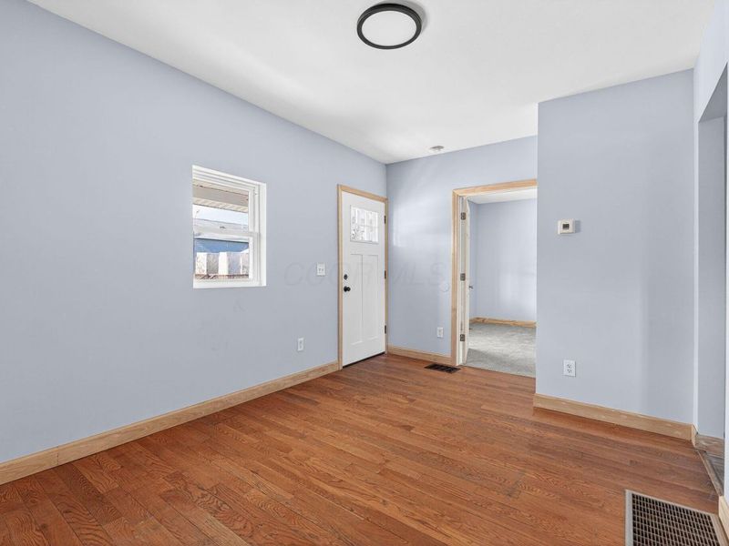 378 Hawkes Avenue, Columbus, OH 43223 Photo 12