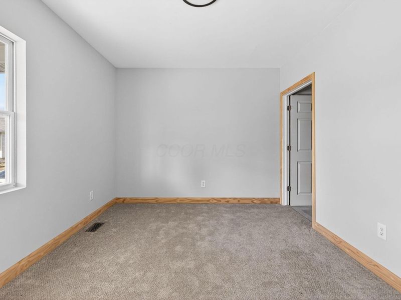 378 Hawkes Avenue, Columbus, OH 43223 Photo 13