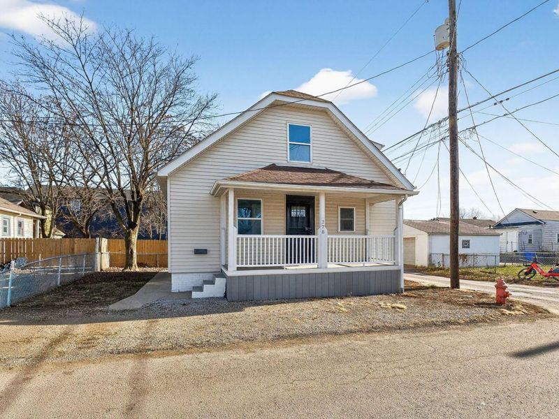 378 Hawkes Avenue, Columbus, OH 43223 Photo 3