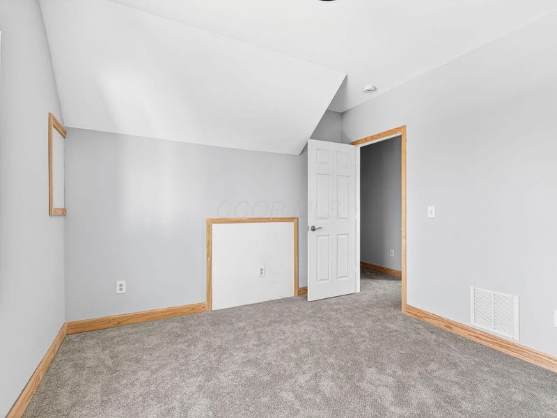 378 Hawkes Avenue, Columbus, OH 43223 Photo 31