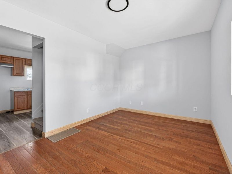 378 Hawkes Avenue, Columbus, OH 43223 Photo 8