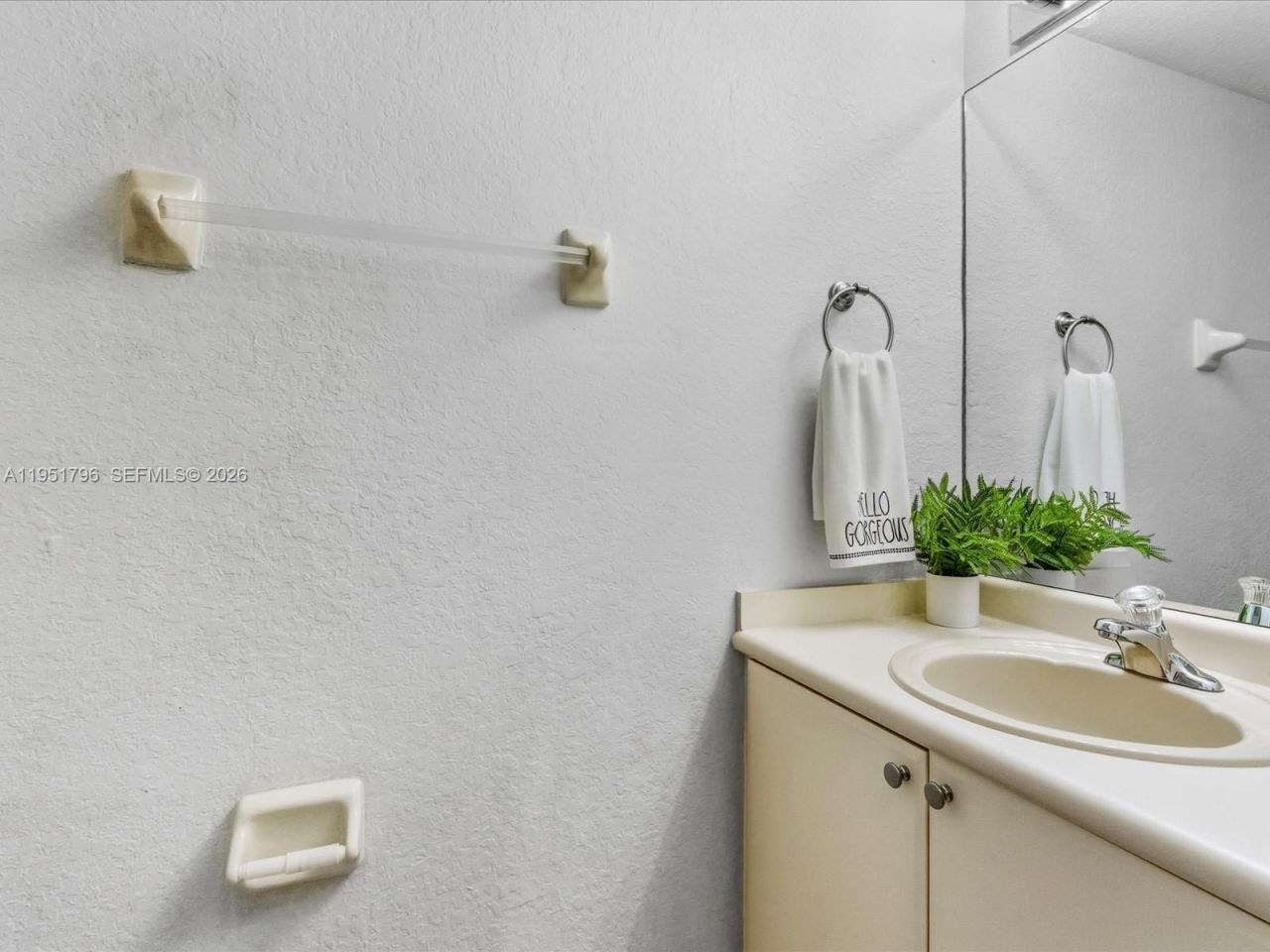 7377 NW 174th Ter, Unit 105, Hialeah, FL 33015 Photo