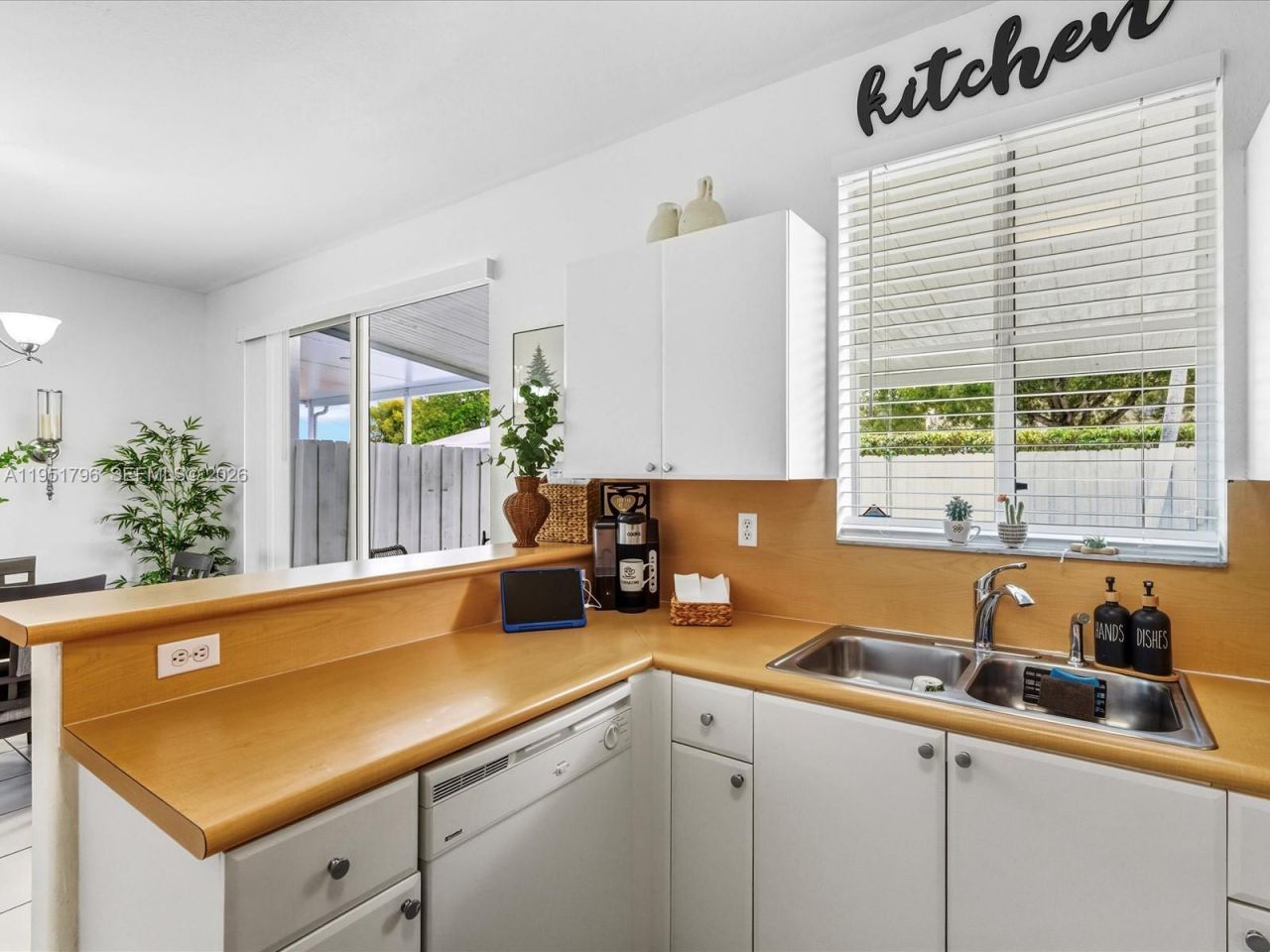 7377 NW 174th Ter, Unit 105, Hialeah, FL 33015 Photo