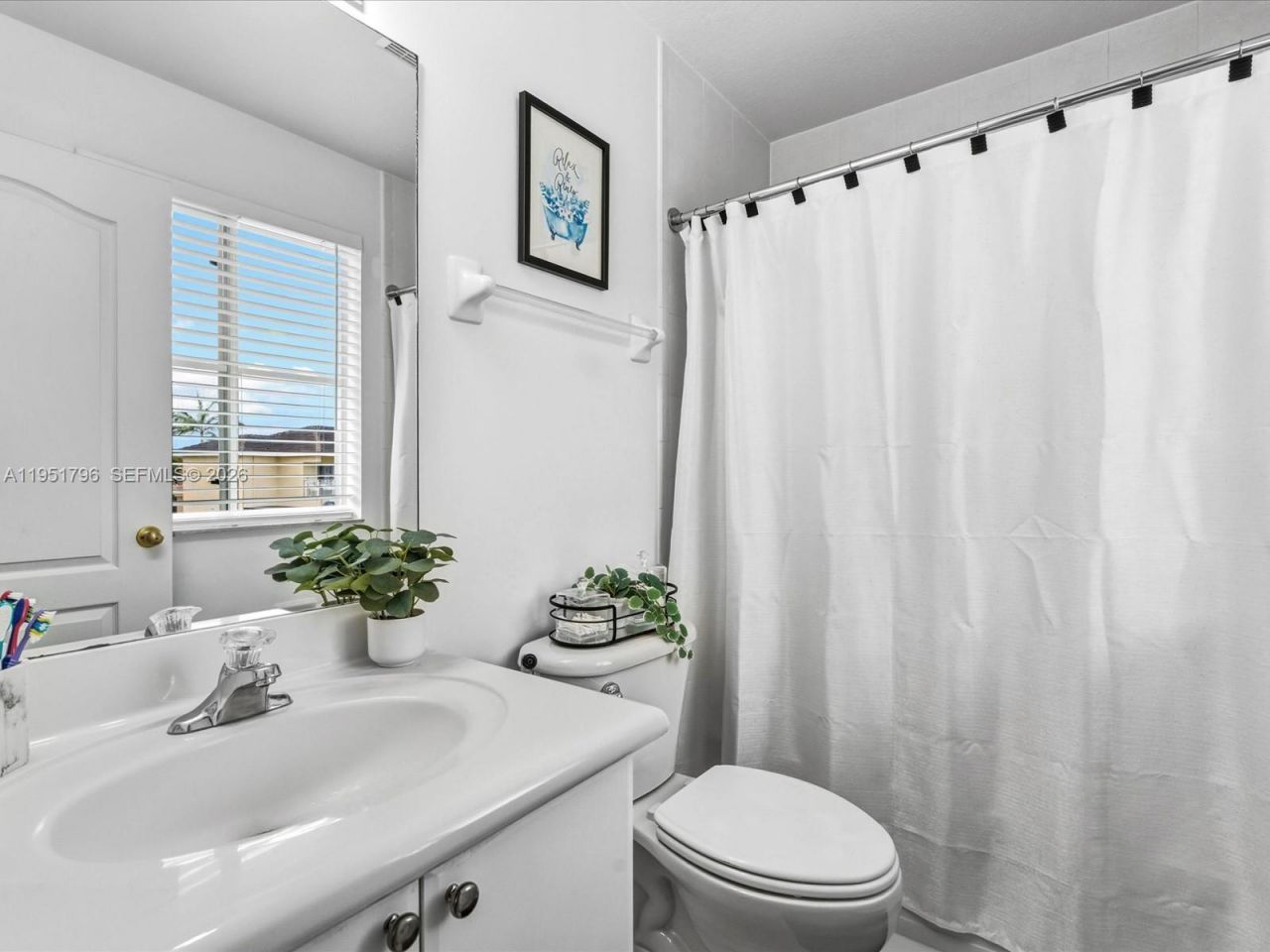 7377 NW 174th Ter, Unit 105, Hialeah, FL 33015 Photo