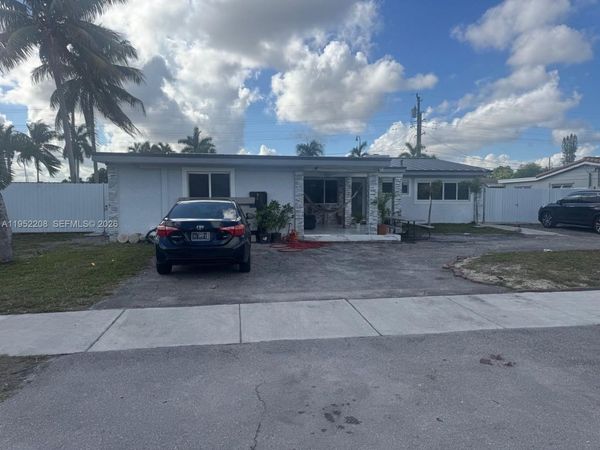 19700 NW 6th Pl , Miami Gardens, FL 33169