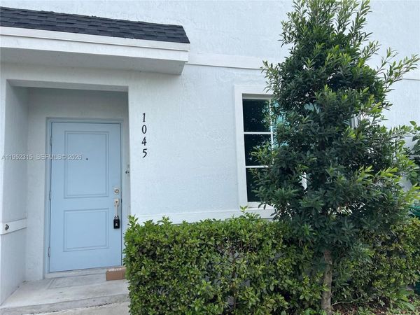 1045 NW 4th Ter, Unit 1045, Florida City, FL 33034